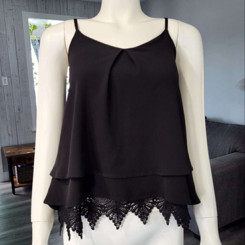 VANITY FACE - Lace camisoles